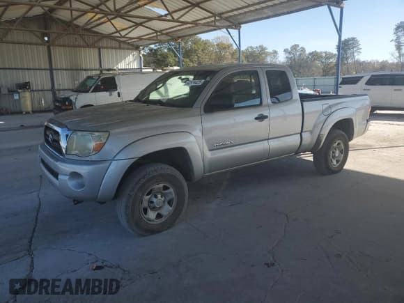 ✅ 2005 Toyota Tacoma • VIN: 5TEUU42N75Z113795 • Lot: 92574425. Wystawiony na Copart z przebiegiem 279 325 mil. Bezpłatny archiwum sprzedaży aukcyjnych z USA i szczegółowy raport historii pojazdu na DreamBid. Zdjęcie 1.
