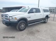 ✅ 2017 Ram 2500 Laramie • VIN: 3C6UR5NLXHG733985 • Lot: 42900477. Wystawiony na IAAI z przebiegiem 196 647 mil. Bezpłatny archiwum sprzedaży aukcyjnych z USA i szczegółowy raport historii pojazdu na DreamBid. Zdjęcie 2.