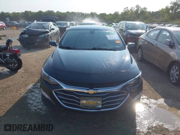 2020 Chevrolet Malibu LT с VIN 1G1ZD5ST8LF013251, выставлен на аукционе IAAI как лот 43181499 с пробегом 95 705 миль миль и . История ставок и продаж доступна на DreamBid. Изображение 12.
