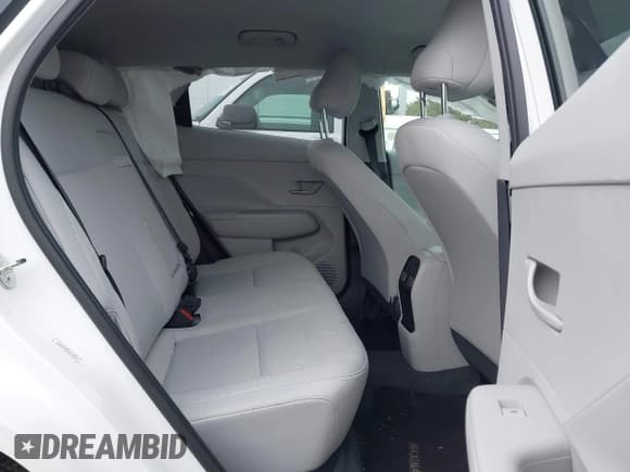 ✅ 2025 Hyundai Kona SEL • VIN: KM8HBCAB3SU199373 • Лот: 41729781. Опубликован ранее на IAAI с пробегом 21 635 миль. Бесплатный доступ к архиву аукционных продаж из США и подробный отчёт об истории автомобиля на DreamBid. Изображение 8.