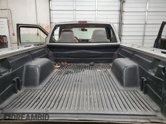 ✅ 2002 Chevrolet S-10 LS • VIN: 1GCCS145728258958 • Лот: 83033034. Опубликован ранее на Copart с пробегом 245 172 миль. Бесплатный доступ к архиву аукционных продаж из США и подробный отчёт об истории автомобиля на DreamBid. Изображение 10.