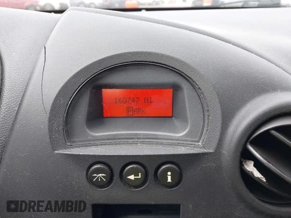 ✅ 2008 Pontiac Grand Prix • VIN: 2G2WP552581132897 • Lot: 43236807. Wystawiony na IAAI z przebiegiem 160 747 mil. Bezpłatny archiwum sprzedaży aukcyjnych z USA i szczegółowy raport historii pojazdu na DreamBid. Zdjęcie 7.