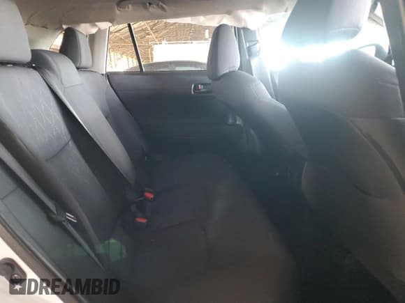 ✅ 2023 Toyota Corolla Cross LE • VIN: 7MUBAAAG8PV071516 • Lot: 87414505. Wystawiony na Copart z przebiegiem 35 598 mil. Bezpłatny archiwum sprzedaży aukcyjnych z USA i szczegółowy raport historii pojazdu na DreamBid. Zdjęcie 10.