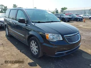 ✅ 2016 Chrysler Town & Country Touring • VIN: 2C4RC1BG7GR188000 • Лот: 42482487. Опубликован ранее на IAAI с пробегом 229 027 миль. Бесплатный доступ к архиву аукционных продаж из США и подробный отчёт об истории автомобиля на DreamBid. Изображение 1.