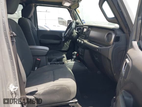 ✅ 2021 Jeep Gladiator Sport S • VIN: 1C6JJTAG9ML538769 • Lot: 42078142. Listed on IAAI with 49,924 mi. Free auction sales archive from the USA and detailed vehicle history report at DreamBid. Image 5.