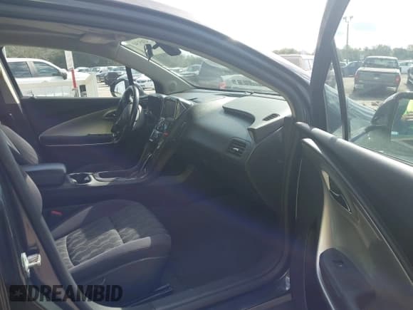 ✅ 2014 Chevrolet Volt • VIN: 1G1RA6E47EU143314 • Lot: 43651341. Wystawiony na IAAI z przebiegiem 131 738 mil. Bezpłatny archiwum sprzedaży aukcyjnych z USA i szczegółowy raport historii pojazdu na DreamBid. Zdjęcie 5.