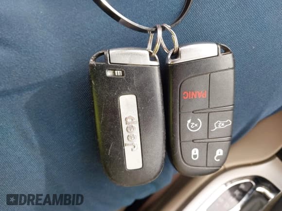 ✅ 2017 Jeep Grand Cherokee Limited • VIN: 1C4RJEBG0HC647620 • Lot: 43830095. Wystawiony na IAAI z przebiegiem 168 977 mil. Bezpłatny archiwum sprzedaży aukcyjnych z USA i szczegółowy raport historii pojazdu na DreamBid. Zdjęcie 11.