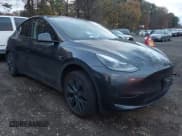✅ 2025 Tesla Model Y Long Range • VIN: 7SAYGDED1SF227013 • Lot: 43673720. Wystawiony na IAAI z przebiegiem 11 103 mil. Bezpłatny archiwum sprzedaży aukcyjnych z USA i szczegółowy raport historii pojazdu na DreamBid. Zdjęcie 1.
