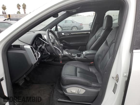 ✅ 2013 Porsche Cayenne • VIN: WP1AA2A24DLA01006 • Лот: 93152715. Опубликован ранее на Copart с пробегом 126 837 миль. Бесплатный доступ к архиву аукционных продаж из США и подробный отчёт об истории автомобиля на DreamBid. Изображение 7.