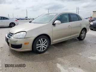 ✅ 2006 Volkswagen Jetta 1.9L TDI • VIN: 3VWDT71KX6M799810 • Лот: 54946785. Опубликован ранее на Copart с пробегом 120 766 миль. Бесплатный доступ к архиву аукционных продаж из США и подробный отчёт об истории автомобиля на DreamBid. Изображение 1.