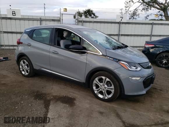 2019 Chevrolet Bolt EV LT z VIN 1G1FY6S03K4113741, wystawiony jako Copart lot #81418043 z przebiegiem 40 294 mil mil oraz . Historia ofert i sprzedaży dostępna na DreamBid. Obrazek 4.