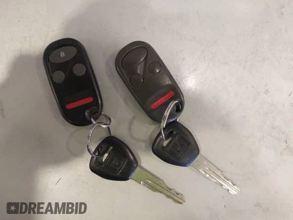 2001 Honda Accord EX с VIN 1HGCG225X1A015003, выставлен на аукционе IAAI как лот 41866796 с пробегом 196 000 миль миль и . История ставок и продаж доступна на DreamBid. Изображение 11.