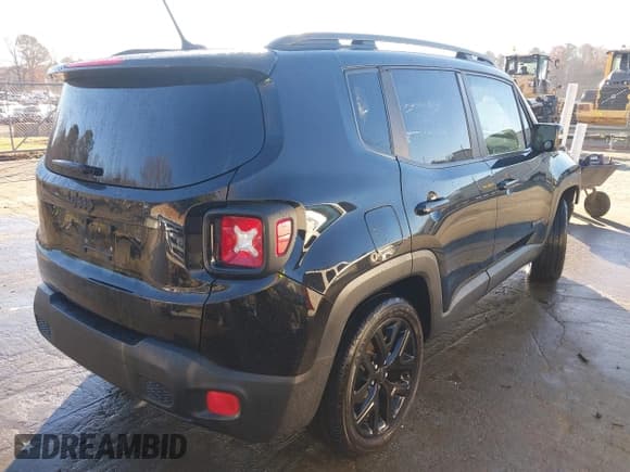 ✅ 2017 Jeep Renegade Latitude • VIN: ZACCJABB9HPF73144 • Лот: 43742541. Опубликован ранее на IAAI с пробегом 112 270 миль. Бесплатный доступ к архиву аукционных продаж из США и подробный отчёт об истории автомобиля на DreamBid. Изображение 4.