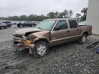 ✅ 2004 Chevrolet S-10 LS • VIN: 1GCDT13X04K141362 • Lot: 89545045. Listed on Copart with 75,671 mi. Free auction sales archive from the USA and detailed vehicle history report at DreamBid. Image 1.