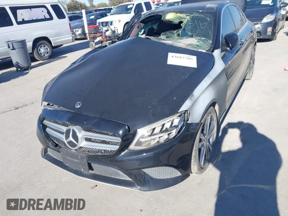 ✅ 2020 Mercedes-Benz C 300 • VIN: WDDWF8DB2LR545092 • Lot: 43687705. Listed on IAAI with 38,928 mi. Free auction sales archive from the USA and detailed vehicle history report at DreamBid. Image 6.