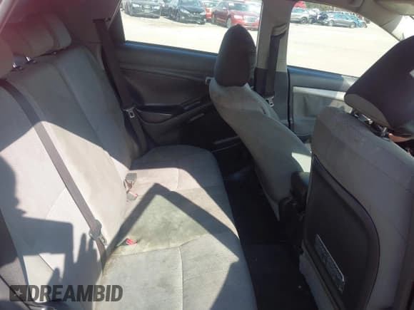 ✅ 2012 Toyota Matrix S • VIN: 2T1LE4EE7CC020864 • Lot: 42189312. Listed on IAAI with 176,659 mi. Free auction sales archive from the USA and detailed vehicle history report at DreamBid. Image 8.