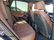 ✅ 2020 BMW X5 xDrive40i • VIN: 5UXCR6C0XL9D70486 • Лот: 84040635. Опубликован ранее на Copart с пробегом 53 940 миль. Бесплатный доступ к архиву аукционных продаж из США и подробный отчёт об истории автомобиля на DreamBid. Изображение 11.