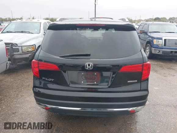 ✅ 2018 Honda Pilot Touring • VIN: 5FNYF5H99JB017044 • Lot: 43821143. Listed on IAAI with 156,739 mi. Free auction sales archive from the USA and detailed vehicle history report at DreamBid. Image 16.