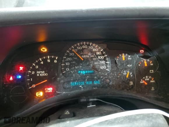 ✅ 2004 Chevrolet Silverado 1500 • VIN: 2GCEK19TX41364973 • Лот: 87313215. Опубликован ранее на Copart с пробегом Не указан. Бесплатный доступ к архиву аукционных продаж из США и подробный отчёт об истории автомобиля на DreamBid. Изображение 9.