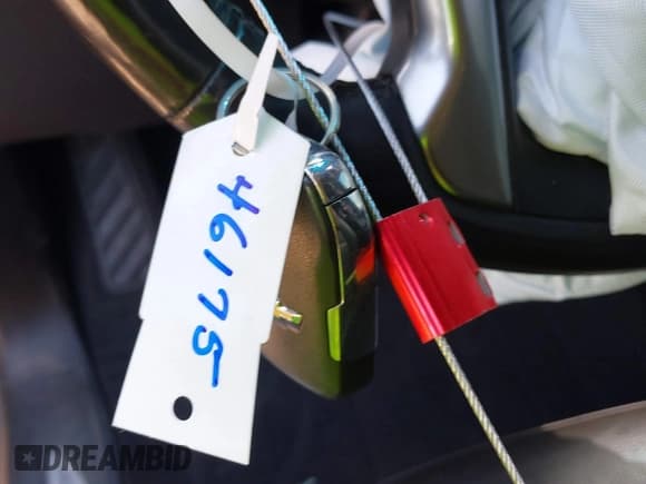 ✅ 2019 Chevrolet Silverado 1500 LT Trail Boss • VIN: 3GCPYFED3KG218678 • Лот: 42990204. Опубликован ранее на IAAI с пробегом 104 834 миль. Бесплатный доступ к архиву аукционных продаж из США и подробный отчёт об истории автомобиля на DreamBid. Изображение 11.