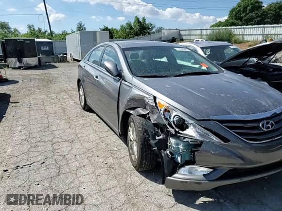 2013 Hyundai Sonata GLS z VIN 5NPEB4AC4DH758609, wystawiony jako Copart lot #71248485 z przebiegiem Nie podano mil oraz Szkoda całkowita • Salvage title. Historia ofert i sprzedaży dostępna na DreamBid. Obrazek 13.