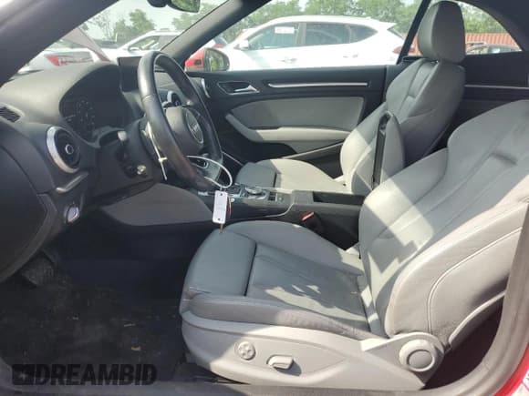 ✅ 2018 Audi A3 Cabriolet Premium Plus • VIN: WAUY8LFF2J1080256 • Lot: 62131625. Wystawiony na Copart z przebiegiem 47 739 mil. Bezpłatny archiwum sprzedaży aukcyjnych z USA i szczegółowy raport historii pojazdu na DreamBid. Zdjęcie 7.