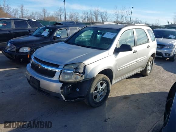 ✅ 2007 Chevrolet Equinox LS • VIN: 2CNDL23FX76027739 • Лот: 41849005. Опубликован ранее на IAAI с пробегом 164 616 миль. Бесплатный доступ к архиву аукционных продаж из США и подробный отчёт об истории автомобиля на DreamBid. Изображение 17.