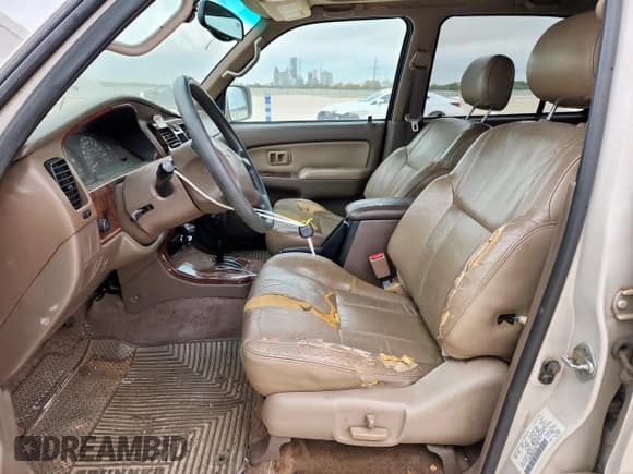 ✅ 1999 Toyota 4Runner Limited • VIN: JT3GN87R4X0134995 • Лот: 93506915. Опубликован ранее на Copart с пробегом 242 313 миль. Бесплатный доступ к архиву аукционных продаж из США и подробный отчёт об истории автомобиля на DreamBid. Изображение 7.