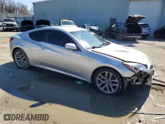 ✅ 2013 Hyundai Genesis Coupe Premium • VIN: KMHHT6KD8DU086651 • Lot: 46371815. Wystawiony na Copart z przebiegiem 92 089 mil. Bezpłatny archiwum sprzedaży aukcyjnych z USA i szczegółowy raport historii pojazdu na DreamBid. Zdjęcie 4.