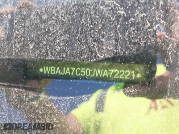 ✅ 2018 BMW 5 Series 530i xDrive • VIN: WBAJA7C50JWA72221 • Lot: 43210110. Wystawiony na IAAI z przebiegiem 175 499 mil. Bezpłatny archiwum sprzedaży aukcyjnych z USA i szczegółowy raport historii pojazdu na DreamBid. Zdjęcie 12.