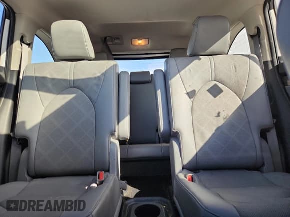 ✅ 2023 Toyota Highlander Hybrid Platinum • VIN: 5TDEBRCH4PS122373 • Lot: 91297405. Wystawiony na Copart z przebiegiem 32 673 mil. Bezpłatny archiwum sprzedaży aukcyjnych z USA i szczegółowy raport historii pojazdu na DreamBid. Zdjęcie 10.