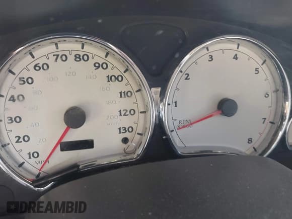 ✅ 2006 Saturn VUE • VIN: 5GZCZ33D66S818461 • Lot: 41611169. Wystawiony na IAAI z przebiegiem 215 845 mil. Bezpłatny archiwum sprzedaży aukcyjnych z USA i szczegółowy raport historii pojazdu na DreamBid. Zdjęcie 7.