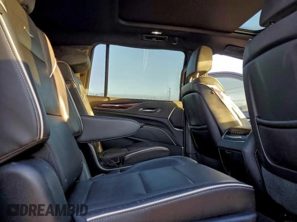 ✅ 2022 Cadillac Escalade ESV Premium Luxury • VIN: 1GYS3KKL4NR336735 • Лот: 96994465. Опубликован ранее на Copart с пробегом 48 546 миль. Бесплатный доступ к архиву аукционных продаж из США и подробный отчёт об истории автомобиля на DreamBid. Изображение 11.