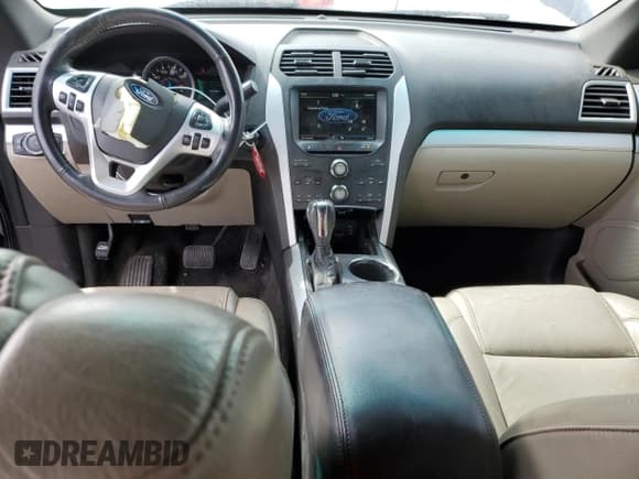 ✅ 2011 Ford Explorer XLT • VIN: 1FMHK8D88BGA83467 • Lot: 51536235. Wystawiony na Copart z przebiegiem 205 829 mil. Bezpłatny archiwum sprzedaży aukcyjnych z USA i szczegółowy raport historii pojazdu na DreamBid. Zdjęcie 8.