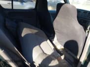 ✅ 2000 Nissan Xterra XE • VIN: 5N1ED28T8YC544398 • Lot: 43670512. Wystawiony na IAAI z przebiegiem Nie podano. Bezpłatny archiwum sprzedaży aukcyjnych z USA i szczegółowy raport historii pojazdu na DreamBid. Zdjęcie 8.