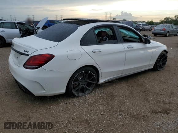 ✅ 2020 Mercedes-Benz C 43 AMG • VIN: 55SWF6EB0LU324530 • Lot: 65065735. Wystawiony na Copart z przebiegiem 68 205 mil. Bezpłatny archiwum sprzedaży aukcyjnych z USA i szczegółowy raport historii pojazdu na DreamBid. Zdjęcie 3.