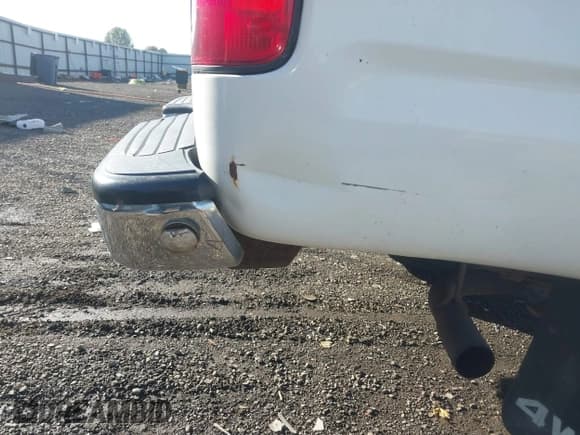 ✅ 1998 Toyota Tacoma • VIN: 4TAWM72N0WZ039073 • Lot: 43491689. Wystawiony na IAAI z przebiegiem 274 227 mil. Bezpłatny archiwum sprzedaży aukcyjnych z USA i szczegółowy raport historii pojazdu na DreamBid. Zdjęcie 17.