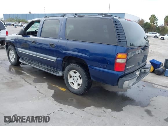 ✅ 2002 Chevrolet Suburban LS • VIN: 1GNEC16T72J325186 • Лот: 41597317. Опубликован ранее на IAAI с пробегом 235 713 миль. Бесплатный доступ к архиву аукционных продаж из США и подробный отчёт об истории автомобиля на DreamBid. Изображение 3.