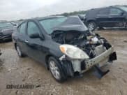 ✅ 2013 Nissan Versa S • VIN: 3N1CN7AP0DL828337 • Лот: 82079385. Опубликован ранее на Copart с пробегом Не указан. Бесплатный доступ к архиву аукционных продаж из США и подробный отчёт об истории автомобиля на DreamBid. Изображение 4.