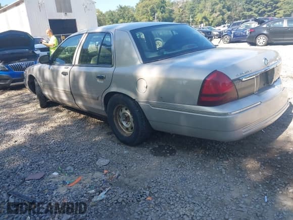 ✅ 2009 Mercury Grand Marquis LS • VIN: 2MEHM75V69X611264 • Lot: 43205142. Wystawiony na IAAI z przebiegiem 42 676 mil. Bezpłatny archiwum sprzedaży aukcyjnych z USA i szczegółowy raport historii pojazdu na DreamBid. Zdjęcie 3.