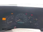 ✅ 2002 Chevrolet Suburban LS • VIN: 3GNEC16Z62G255198 • Lot: 42312829. Listed on IAAI with 192,459 mi. Free auction sales archive from the USA and detailed vehicle history report at DreamBid. Image 7.