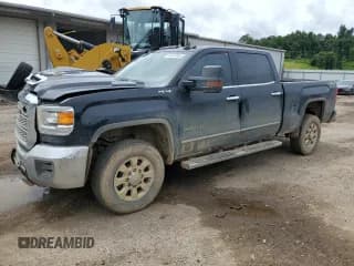 ✅ 2018 GMC Sierra 2500HD • VIN: 1GT12REY5JF249782 • Лот: 63441004. Опубликован ранее на Copart с пробегом 185 845 миль. Бесплатный доступ к архиву аукционных продаж из США и подробный отчёт об истории автомобиля на DreamBid. Изображение 1.