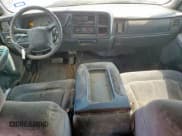 ✅ 2001 Chevrolet Silverado 2500HD LS • VIN: 1GCHK23U11F109606 • Lot: 66388275. Wystawiony na Copart z przebiegiem 189 342 mil. Bezpłatny archiwum sprzedaży aukcyjnych z USA i szczegółowy raport historii pojazdu na DreamBid. Zdjęcie 8.