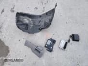 ✅ 2011 Honda CR-V LX • VIN: 5J6RE3H37BL002722 • Lot: 91931165. Wystawiony na Copart z przebiegiem Nie podano. Bezpłatny archiwum sprzedaży aukcyjnych z USA i szczegółowy raport historii pojazdu na DreamBid. Zdjęcie 13.