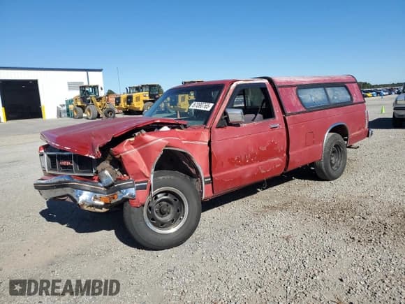 ✅ 1988 GMC Sonoma • VIN: 1GTCS14Z8J2541700 • Lot: 87090765. Listed on Copart with 170,028 mi. Free auction sales archive from the USA and detailed vehicle history report at DreamBid. Image 1.