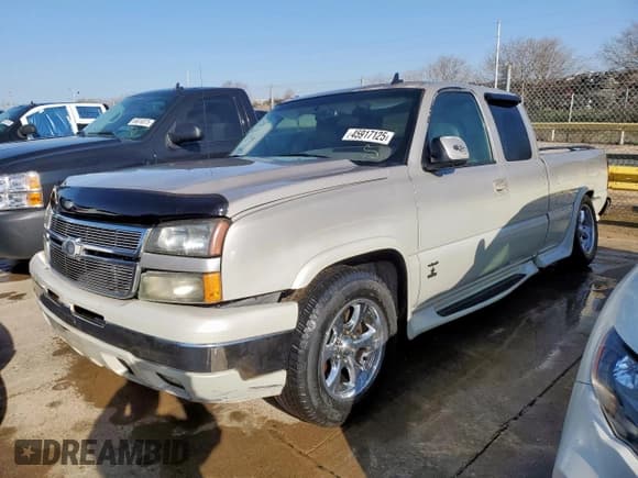 ✅ 2006 Chevrolet Silverado 1500 LT1 • VIN: 1GCEC19T86Z130760 • Лот: 45917125. Опубликован ранее на Copart с пробегом 179 023 миль. Бесплатный доступ к архиву аукционных продаж из США и подробный отчёт об истории автомобиля на DreamBid. Изображение 1.