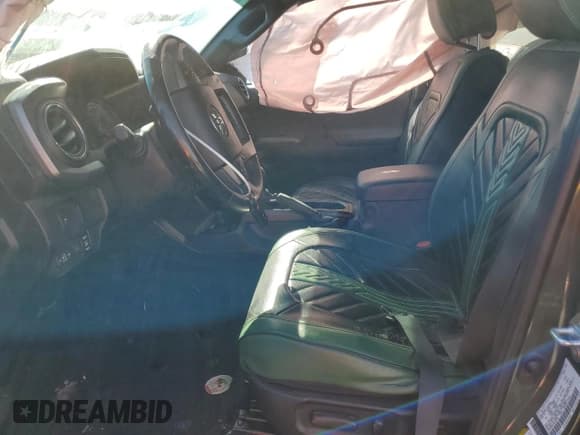 ✅ 2021 Toyota Tacoma TRD Off Road • VIN: 3TMCZ5AN1MM418130 • Lot: 89563635. Wystawiony na Copart z przebiegiem 110 538 mil. Bezpłatny archiwum sprzedaży aukcyjnych z USA i szczegółowy raport historii pojazdu na DreamBid. Zdjęcie 7.