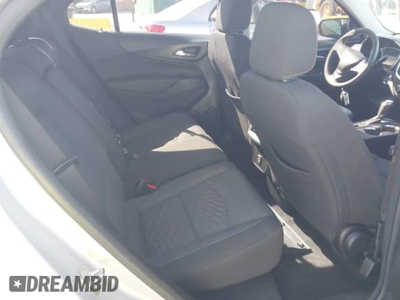 ✅ 2021 Chevrolet Equinox LT • VIN: 2GNAXKEV4M6102860 • Lot: 43678274. Listed on IAAI with 92,118 mi. Free auction sales archive from the USA and detailed vehicle history report at DreamBid. Image 8.