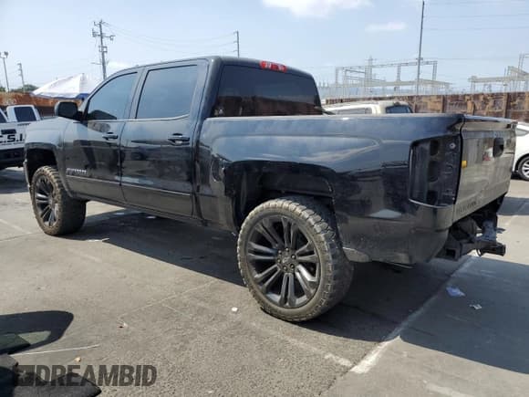 ✅ 2018 Chevrolet Silverado 1500 LT • VIN: 3GCPCREC7JG579966 • Лот: 71129284. Опубликован ранее на Copart с пробегом 92 711 миль. Бесплатный доступ к архиву аукционных продаж из США и подробный отчёт об истории автомобиля на DreamBid. Изображение 2.