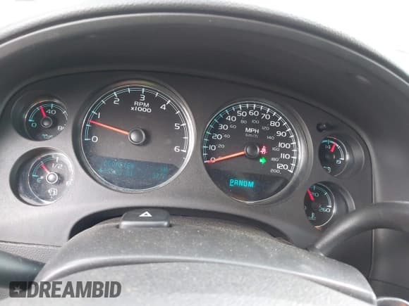 ✅ 2013 Chevrolet Suburban LT • VIN: 1GNSKJE77DR346277 • Lot: 43679072. Listed on IAAI with 435,900 mi. Free auction sales archive from the USA and detailed vehicle history report at DreamBid. Image 7.